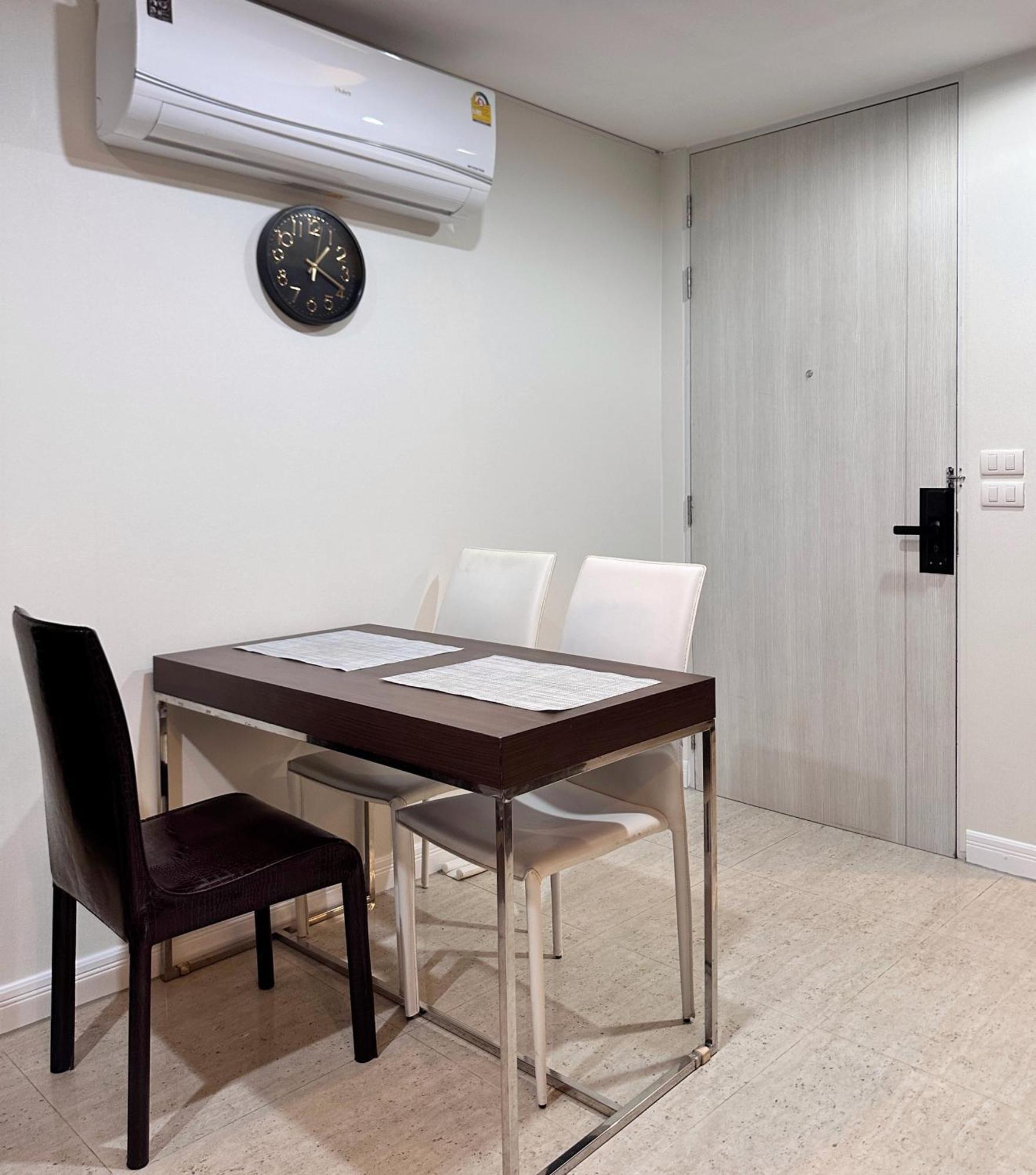 Apartment The Aristo-1-213 *